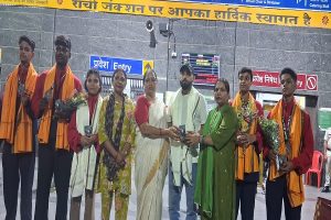 दिल्ली में झारखंड का नाम रोशन कर वापस लौटे खिलाड़ी, मुआय थाई प्रतियोगिता में झारखंड के सभी खिलाड़ियों ने जीता पदक