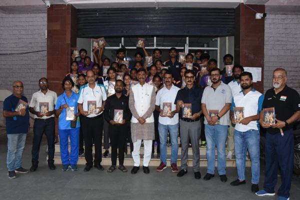 झारखंड ओलम्पिक एसोसिएशन ने मनाया राष्ट्रीय खेल दिवस, केंद्रीय रक्षा राज्य मंत्री संजय सेठ ने बच्चों से किया संवाद