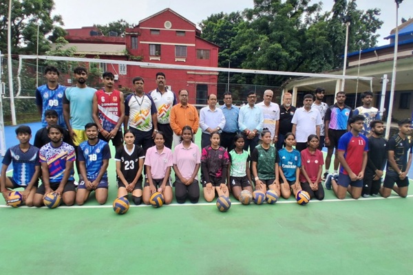 रांची विश्वविद्यालय में राष्ट्रीय खेल दिवस पर मैत्री वॉलीबॉल मैच संपन्न, रांची विश्वविद्यालय 2-1 से बनी विजेता